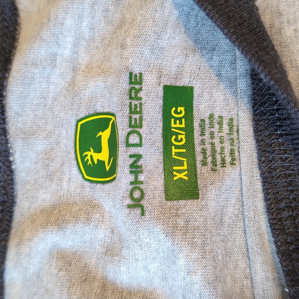NWOT John Deere baseball style shirt women's XL